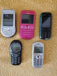 Telefonini vecchi