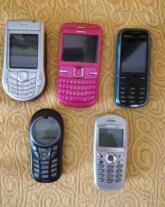Telefonini vecchi