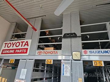 LOTTO RIMANENZE DI MAGAZZINO TOYOTA SUZUKI LADA NI