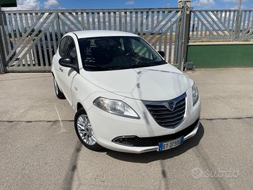 Lancia Ypsilon 1.2 69 CV 5 porte GPL Ecochic Gold