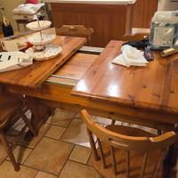 tavolo di legno allungabile