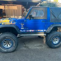 Suzuki samurai 5700 V8