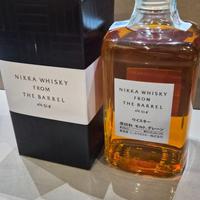 Bottiglia NIKKA whisky from the barrel