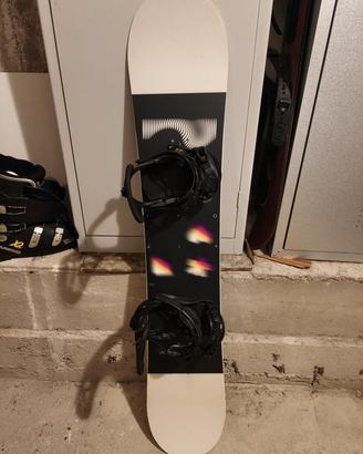 snowboard donna Drake 142 e attacchi union