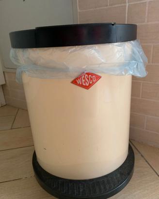 pattumiera WESCO beige di metallo