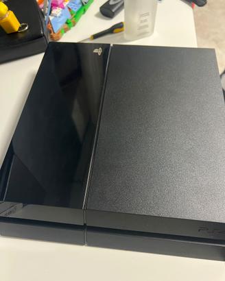 ps4 1TB + 2 controller
