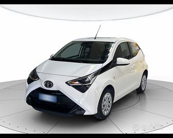 TOYOTA Aygo 5p 1.0 72cv X-Play