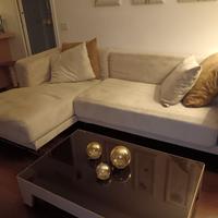 Divano angolare relax in Alcantara beige