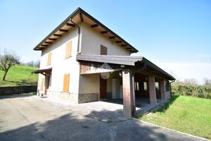 VILLA SINGOLA A SALA BAGANZA