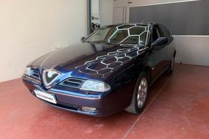 Alfa Romeo 166 2.4 JTD cat Distinctive