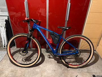 Specialized Rockhopper - Tenuta maniacalmente