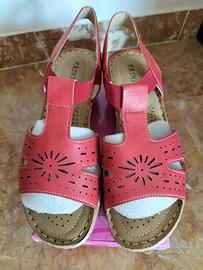 Sandali donna NUOVI n 40 rossi