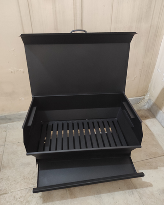 Barbecue artigianale in ferro battuto pesante