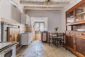 4 LOCALI A CAPRAROLA
