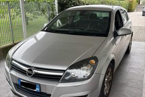 Opel astra h 1.6