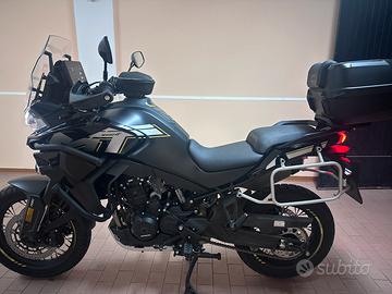 Cf moto 800 mt explorer