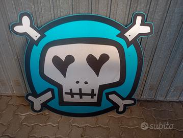 serigrafia teschio con cuori
