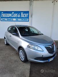 Lancia Ypsilon 1.2 69 CV 5 porte S&S Silver