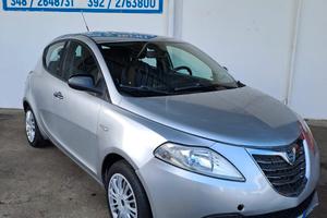 Lancia Ypsilon 1.2 69 CV 5 porte S&S Silver