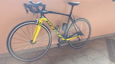 Elite Scott Carbon Road Bike - Full Ultegra & New 