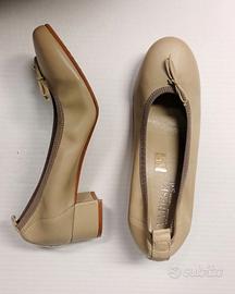 Scarpe Varese taupe con fiocchi