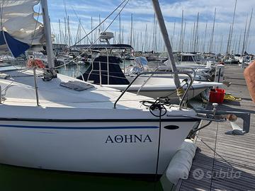Barca a vela Viko 25
