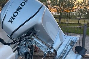 Honda fuori bordo 