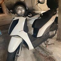 Piaggio Carnaby Cruiser 300, Km 18800, Anno 2009