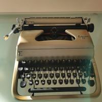 Macchina da scrivere Everest K2 antiquariato