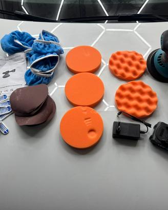 Lucidatrice auto con accesori nuova mai usata