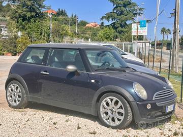 Mini 1.6 16V Cooper Checkmate