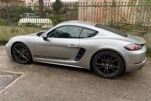PORSCHE CAYMAN 718 T