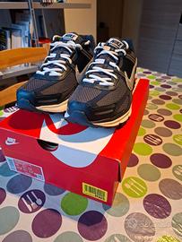 Nike Zoom Vomero 5SE
