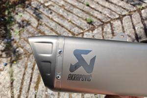 Slip-On Akrapovic in Titanio pre-serie – Honda CBR
