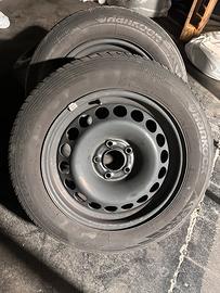 4 cerchi 16” con gomme 215/60 R16 da sostituire