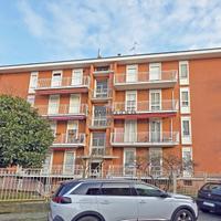 Trilocale con cantina e box. Libero subito