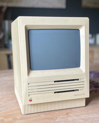Macintosh SE 1 Mbyte RAM, 2 drive 800K