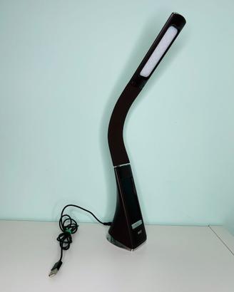 Lampada a led regolabile da scrivania