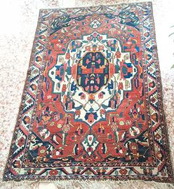 Tappeto persiano tribale antico