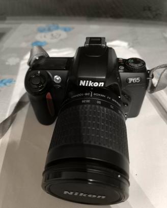 Nikon F65 + obiettivo nikkor 28-100