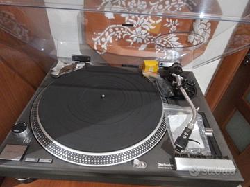 Technics QUARTZ SL-1210MK2