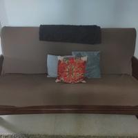 Divano 3 poste e 2 posti