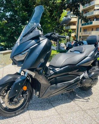 YAMAHA X-Max 400 TUTTO INCLUSO ANCHE PASSAGGIO!