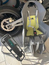 Seggiolino con supporto  per bicicletta