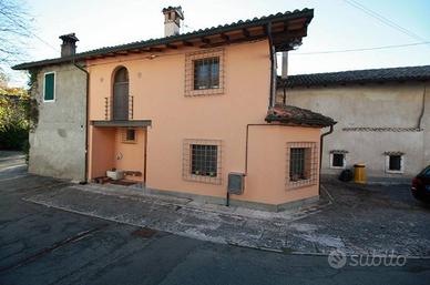 Casa indipendente a San Polo d'Enza, 4 locali