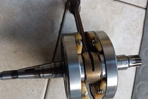 Albero motore + frizione yz 125