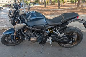 Honda CB650R tagliandata 