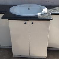 Mobile Bagno con Marmo