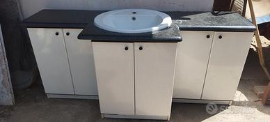Mobile Bagno con Marmo