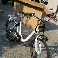BICI-BIKE DA PASSEGGIO DA DONNA ELETTRICA ITALWIN